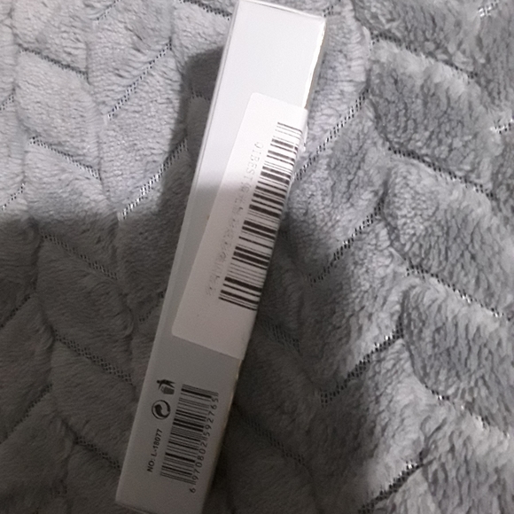 Super Shock Metal Lip Gloss Deep Metallic Green - Picture 4 of 5